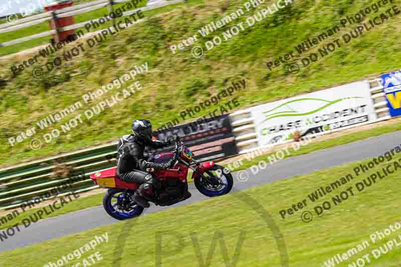 enduro digital images;event digital images;eventdigitalimages;mallory park;mallory park photographs;mallory park trackday;mallory park trackday photographs;no limits trackdays;peter wileman photography;racing digital images;trackday digital images;trackday photos